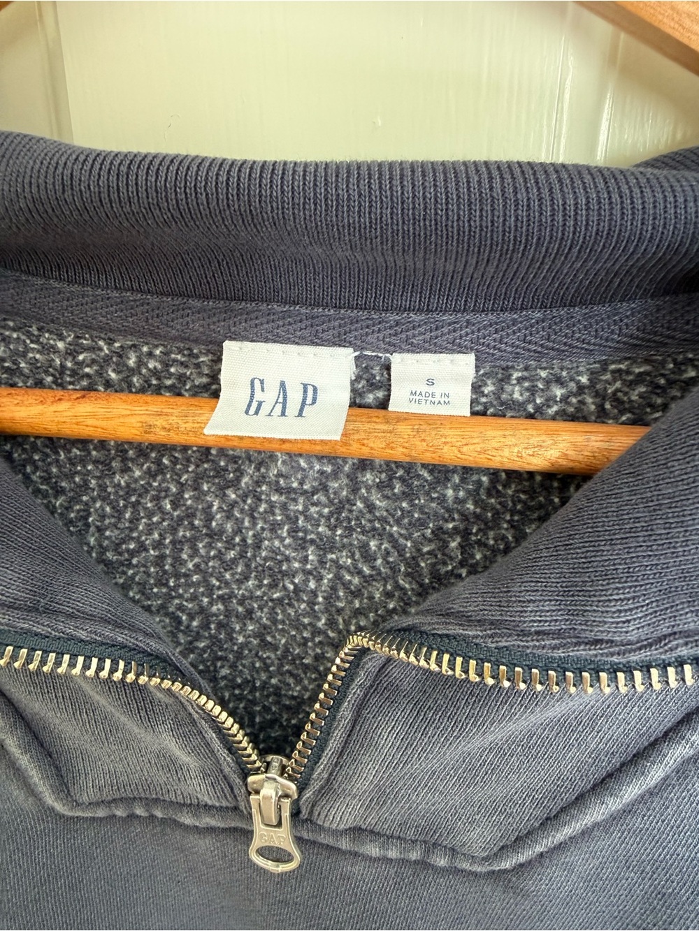 Gap Half-Zip Pullover Sweatshirt - Picture 4 of 4